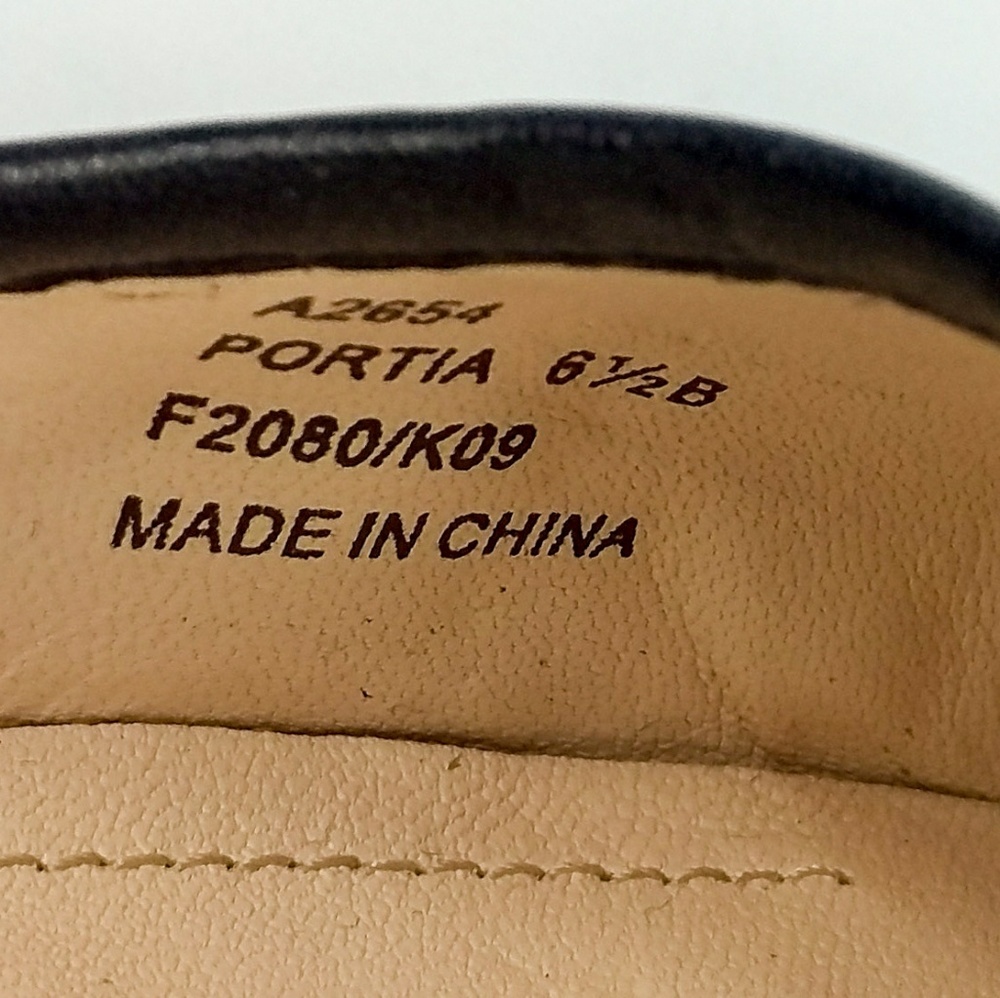 {Coach} NWOB Portia Cream & Black Ballerina Flats - Picture 8 of 8